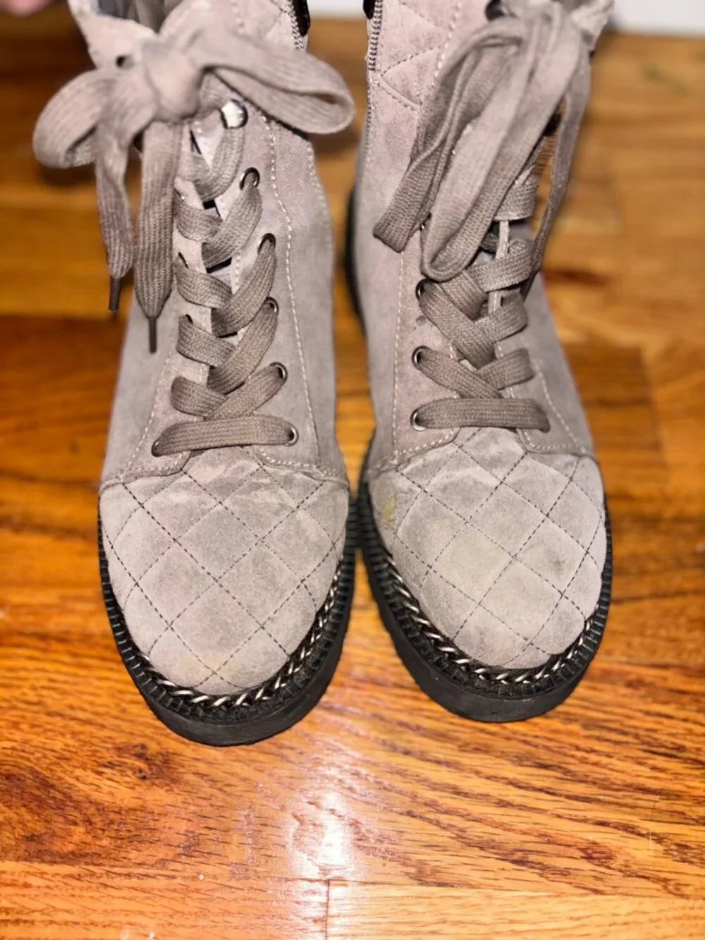 Vince Camuto • Drak Gray Lace Up Suede Boots